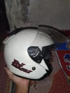 HELM KYT DJ MARU