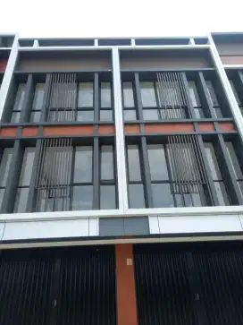 Ruko Panama siap huni dan Ruko catalonia