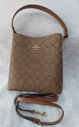 Tas Coach Small Town Bucket Bag in Signature Preloved