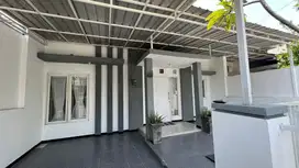 Dijual Rumah Siap Huni Terawat Grand Semanggii Rungkut