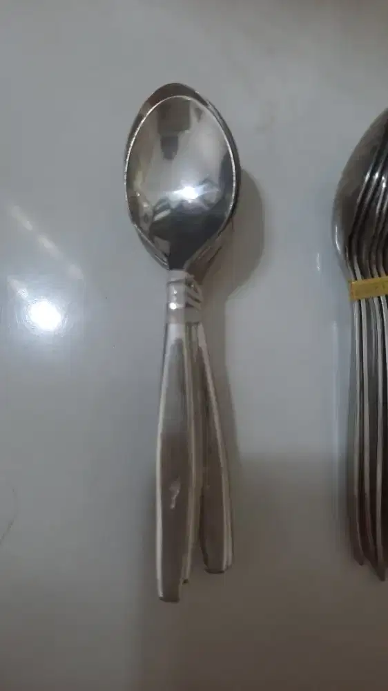 Dijual sendok teh & pisau roti