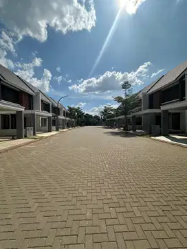 Dijual rumah siap huni Cluster elit dekat pintu toll Cimanggis