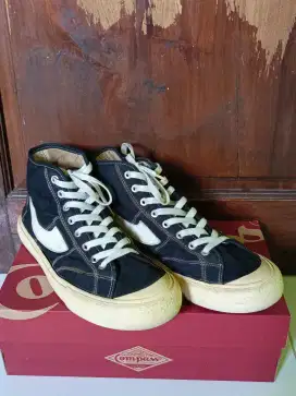 Sepatu Compass Gazelle Hi Second