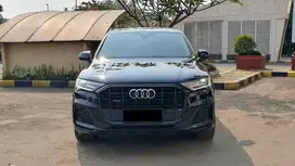 Audi Q7 Q 7 55 3.0 TSFI Quattro AT Mythos Black 2022 Like New Low KM