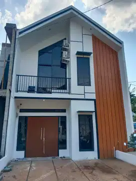 Rumah mewah 2 lantai selangkah ke stadion pakansari