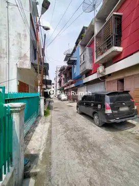 DIJUAL TOWNHOUSE KOMPLEK SINGKARAK TOWNHOUSE | DAERAH HELVETIA