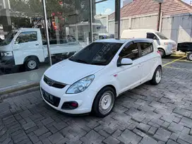 Hyundai i20 SG Sunroof matic 2011 Putih