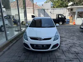 Hyundai i20 SG 1.4 matic Sunroof 2011