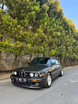 Dijual Bmw E30 m40 1991 manual