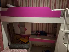 Jual tempat tidur INFORMA tingkat 2 + meja belajar