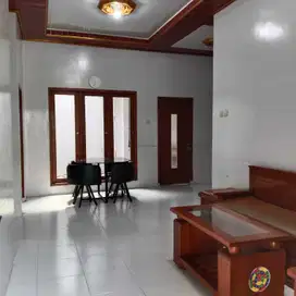 Disewakan Rumah Semi Furnished di Palagan dekat Hyatt Hotel Palagan
