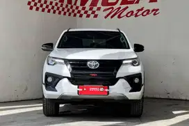 (LOW KM98rb) Toyota Fortuner VRZ TRD 2.4 AT 2018