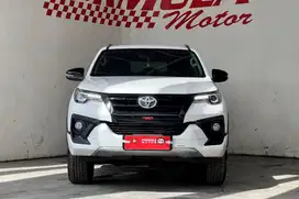Toyota Fortuner VRZ TRD AT 2018 Putih