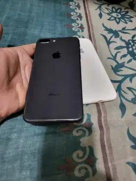 iPhone 8 plus 64gb