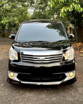 [KM 30 RB] Toyota NAV1 2.0 V A/T 2013/2014 Antik Seperti Baru