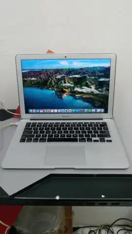 Macbook Air 2013 Core i5 Ram 4GB SSD 128GB
