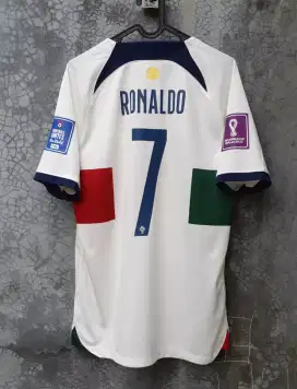 Jersey baju bola original portugal 2022 away cristiano ronaldo size m