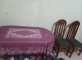 Kursi meja makan
