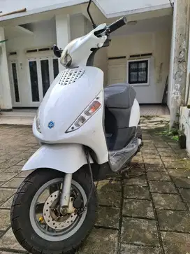Piaggio Zip 2010 Italy orian rare item