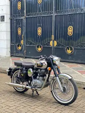 Royal enfield classic 500 black chrome
