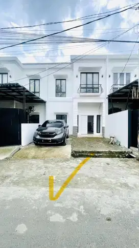RUMAH CANTIK 2 LANTAI PADANG BULAN