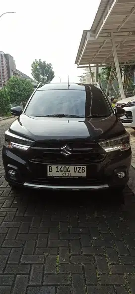 SUZUKI XL7 ALPHA HYBRID 2023 HITAM