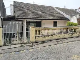 Dijual cepat Rumah Hitung Tanah Perumahan Gading Indah Regenc