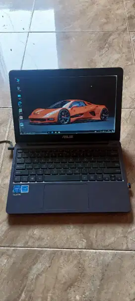 Asus E203mah ram 4gb ssd 256GB
