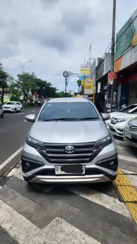 Toyota Rush TRD Sportivo / Abu-Abu Metalik / 2018 / AT