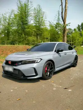 HONDA CIVIC TYPE R 2.0TC FL5 2023 Dec SONIC GRAY PEARL ODO 400 KM ONLY