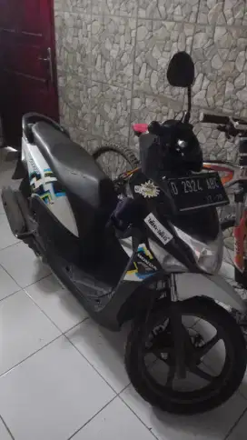 Jual motor honda beat tahun 2017 pemakaian pribadi