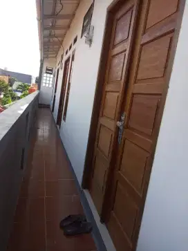 Disewakan kontrakan lokasi strategis bangunan baru