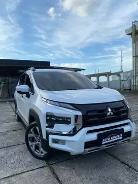 (Km Low 40ribuan Record)MITSHUBISHI XPANDER CROSS PREMIUM PACKAGE 2022