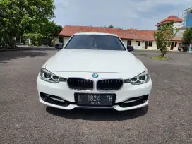 BMW 320i CKD AT 2013 PUTIH KM 50 RIBU