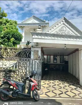 RUMAH MEWAH DEKAT BSB CITY MIJEN