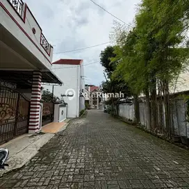 DIJUAL VILLA JALAN KARYA KOMPLEK KARYA AGUNG - DAERAH KARANG BEROMBAK