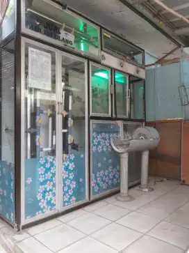 Lemari isi ulang