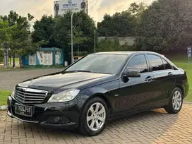 Mercedes Benz W204 C200 2012 facelift CGI hitam mint condition bkn avg