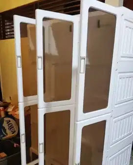 Lemari Plastik Pintu Kaca merk Ant Box