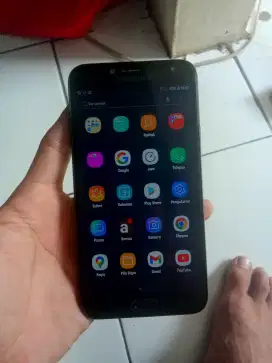 Samsung j4 Rp 500