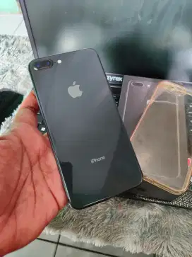 iPhone 8 Plus 64GB
