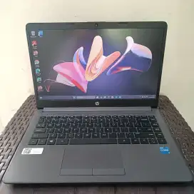 LAPTOP HP 240 G8 CORE I5 1135G7 INTEL IRIS XE RAM 16GB SSD 512GB