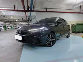 Pajak Panjang Honda City 1.5 Hatchback RS Bensin-MT 2021 Hitam