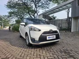 TDP 5jt Toyota Sienta Putih 1.5 G -MT 2017 EOZ
