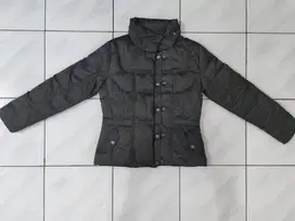 PRELOVED Jaket winter wanita musim dingin 03