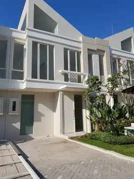 Disewakan rumah Grand Pakuwon