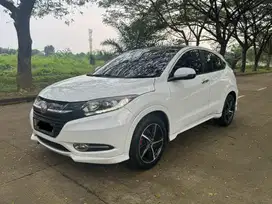 Honda HRV prestige 2016 CASH nego siap pakai