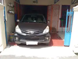 MOBIL XENIA 2013