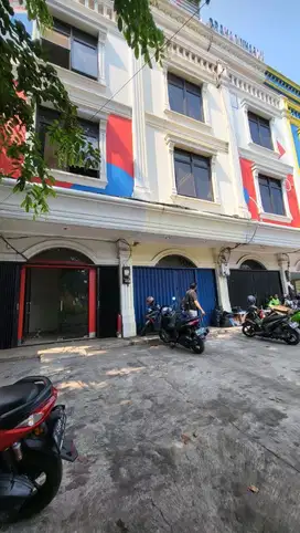 DISEWAKAN RUKO BAGUS 4 LT DI BUKIT DURI TEBET JAKARTA SELATAN