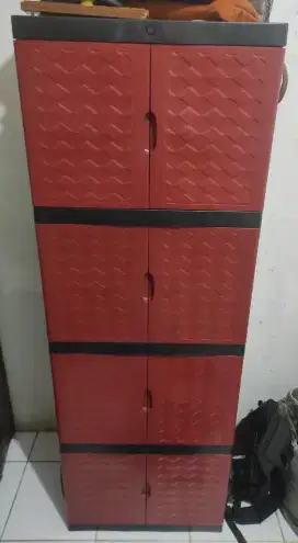 lemari kontainer